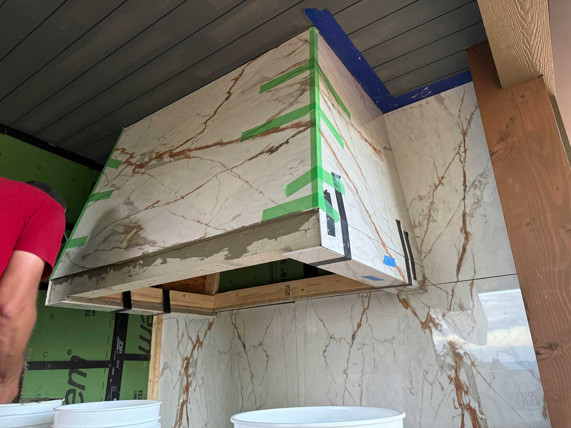 Modern living space with large-format tiles